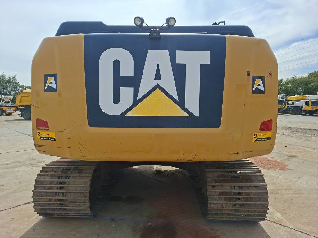 CAT 324EL