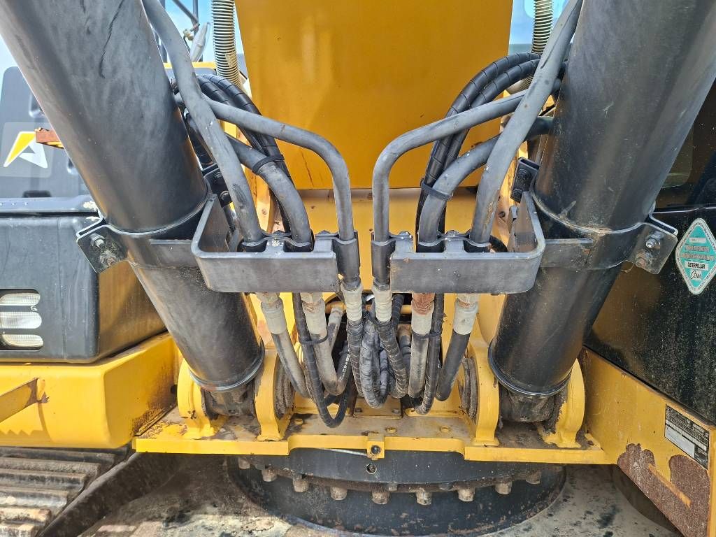 CAT 324EL