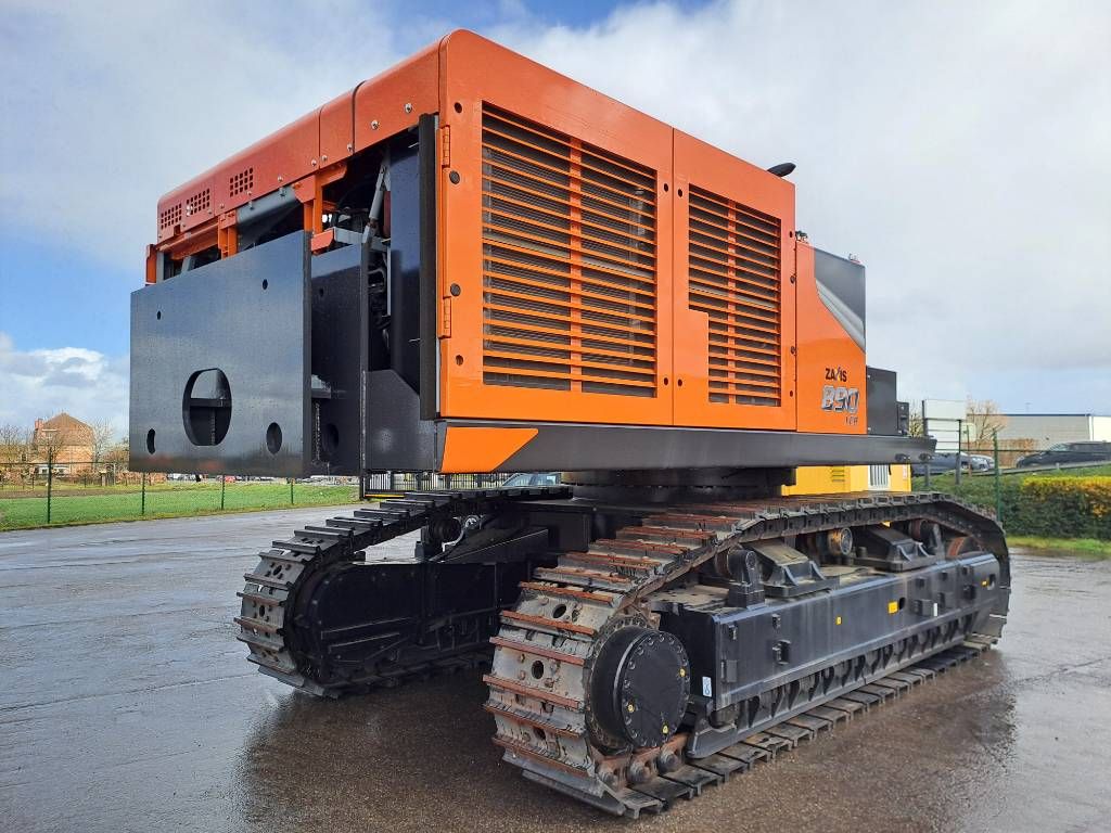 Hitachi ZX890LCR-7