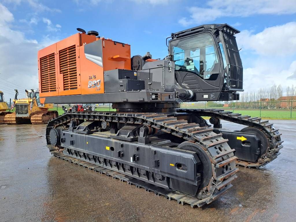 Hitachi ZX890LCR-7