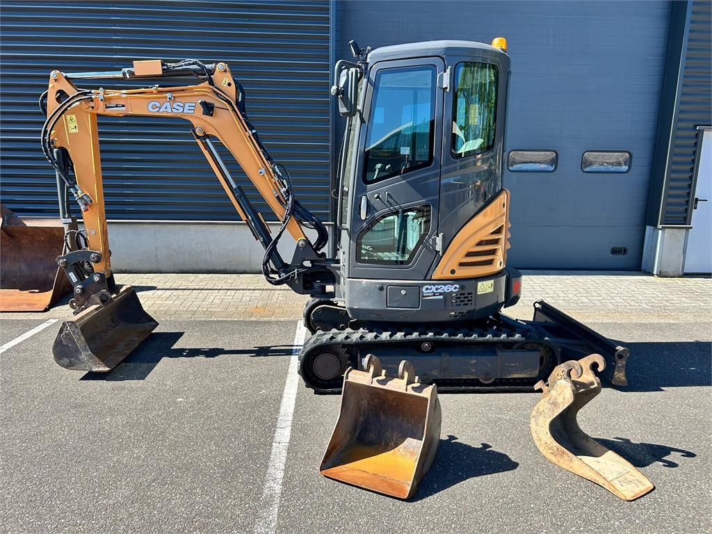 CASE Construction CX26C
