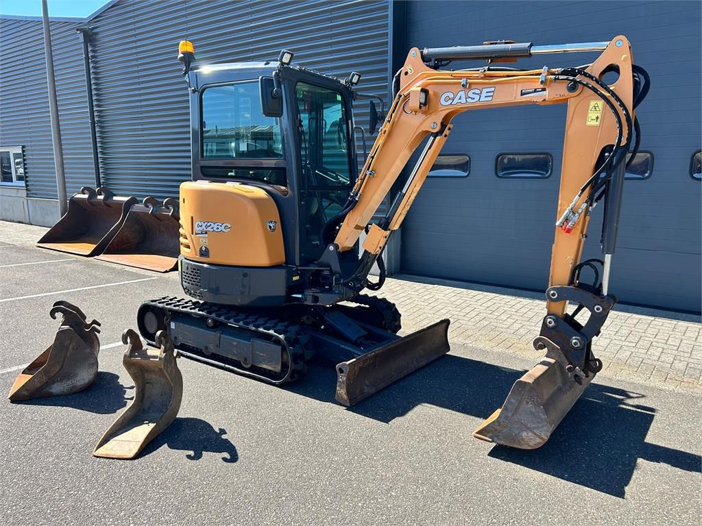 CASE Construction CX26C