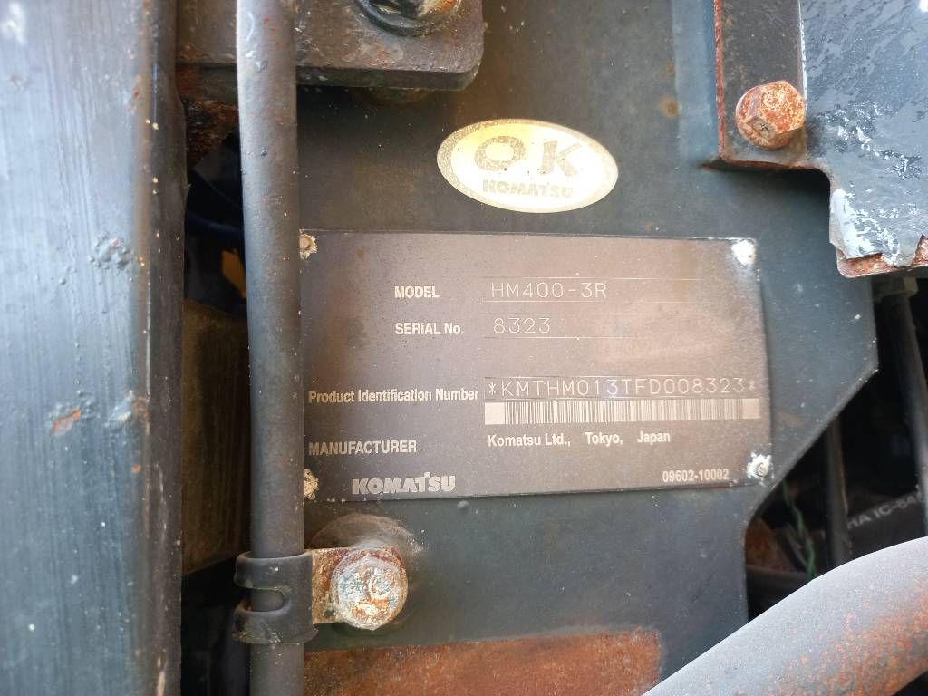 Komatsu HM400-3R (4pcs available for sale in Abu Dhabi)