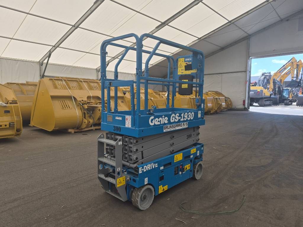 Genie GS1930 (Multiple units available)