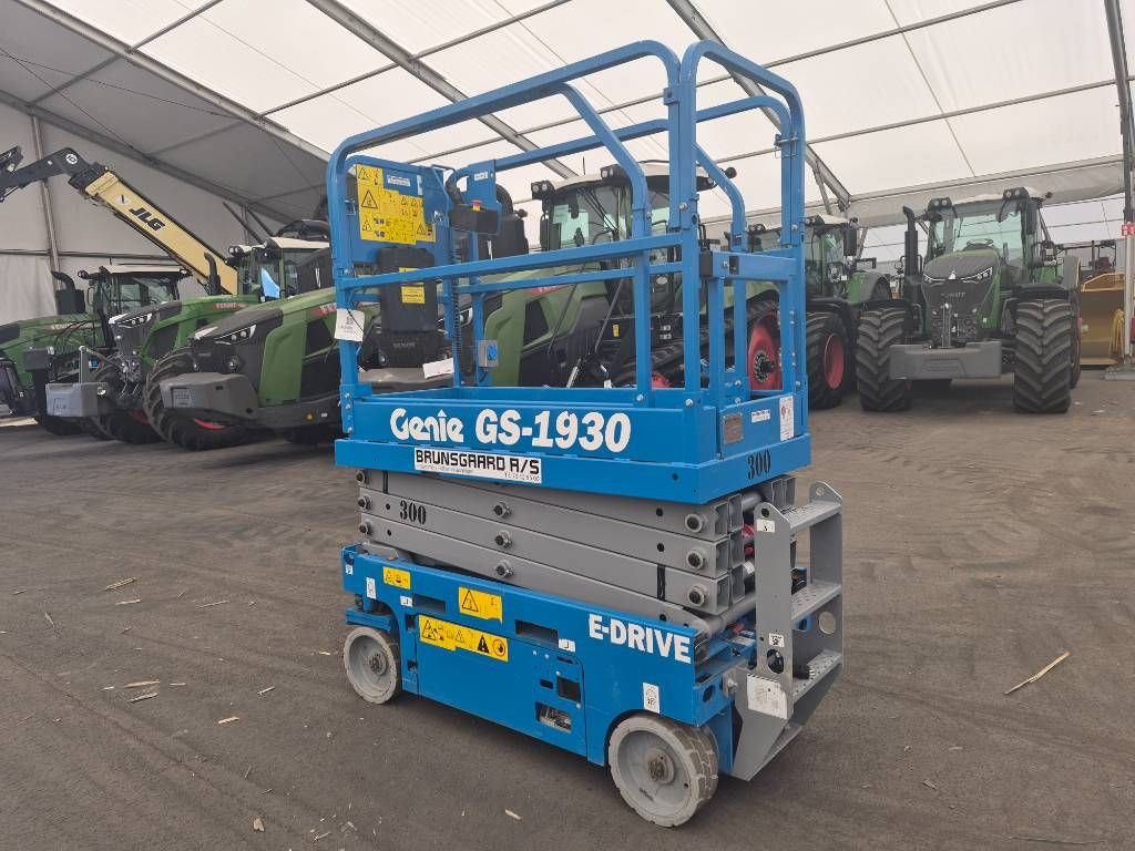 Genie GS1930 (Multiple units available)