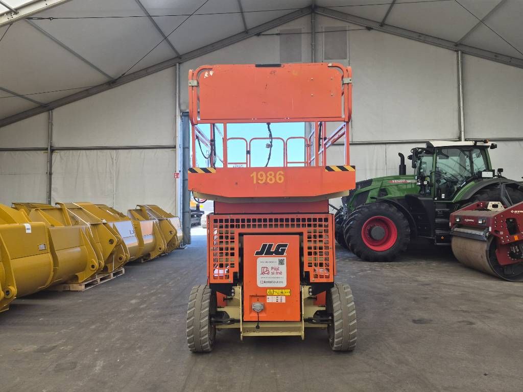 JLG 4096 LE