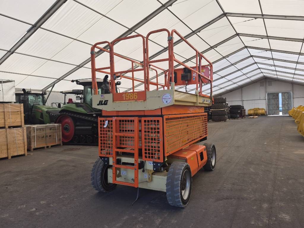 JLG 4096 LE