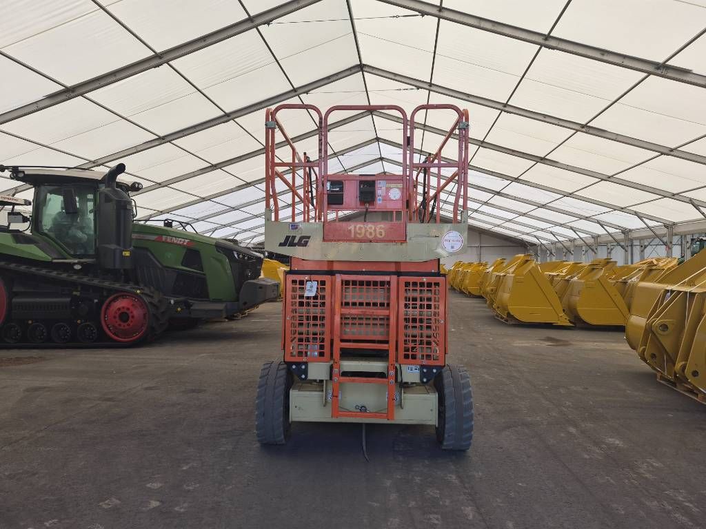 JLG 4096 LE