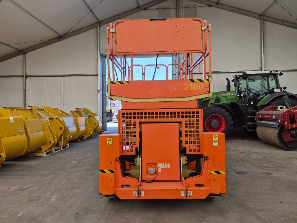 JLG 4096LE + Outiggers (Multiple units available)