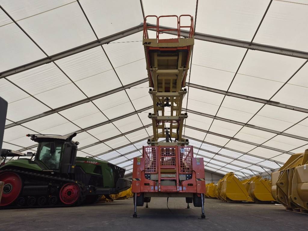 JLG 4096LE + Outiggers (Multiple units available)