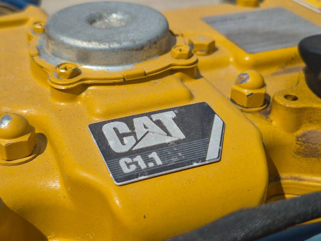 CAT CB 1.7