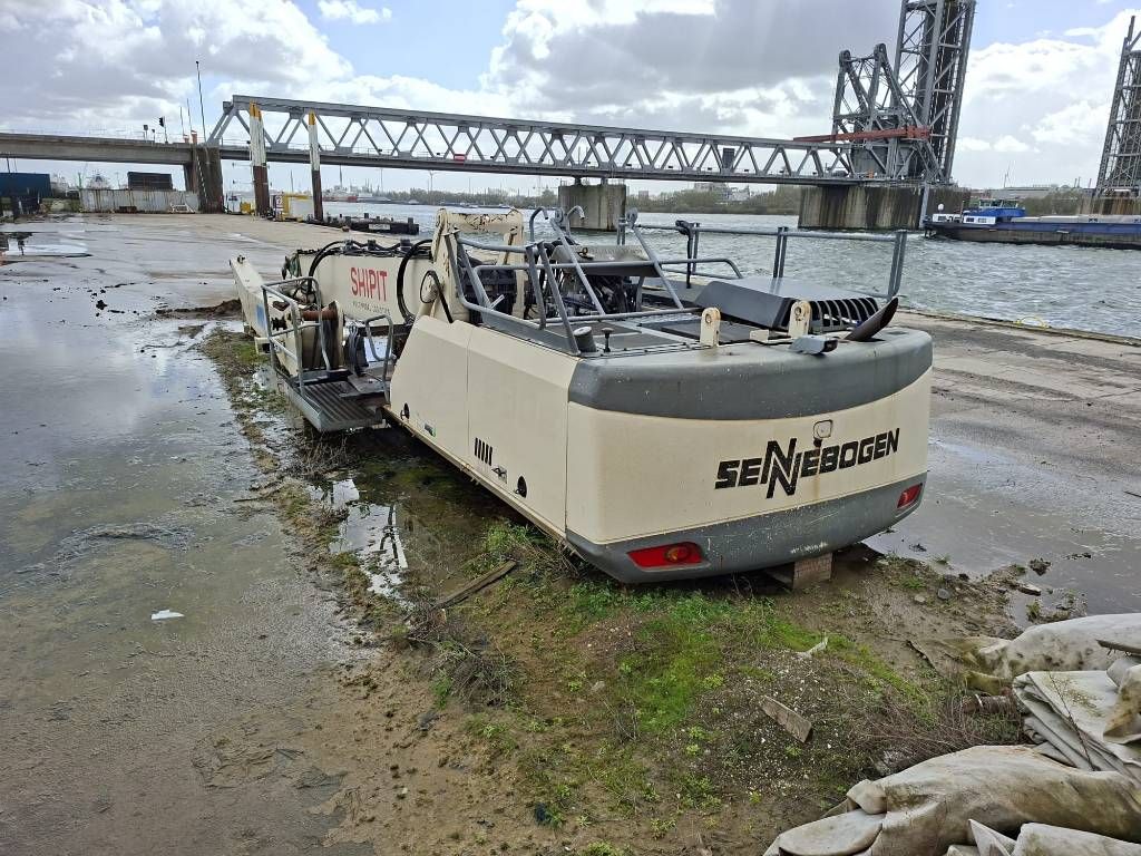 Sennebogen 830E K17 (only upperstructure with damaged cabin)