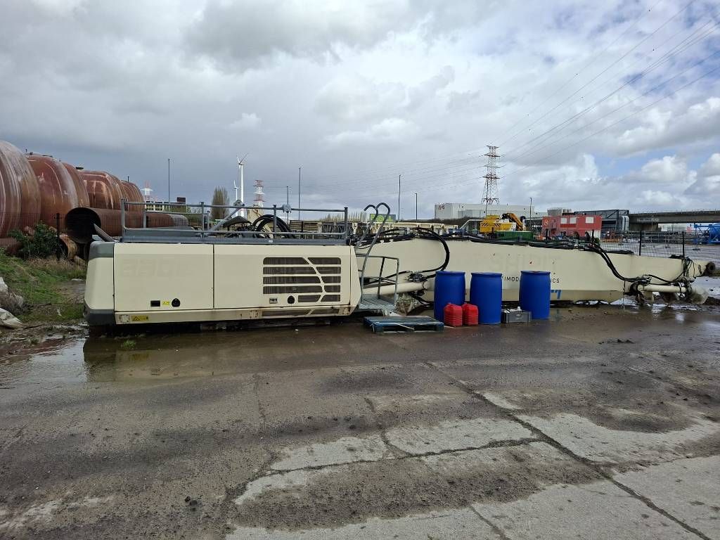 Sennebogen 830E K17 (only upperstructure with damaged cabin)