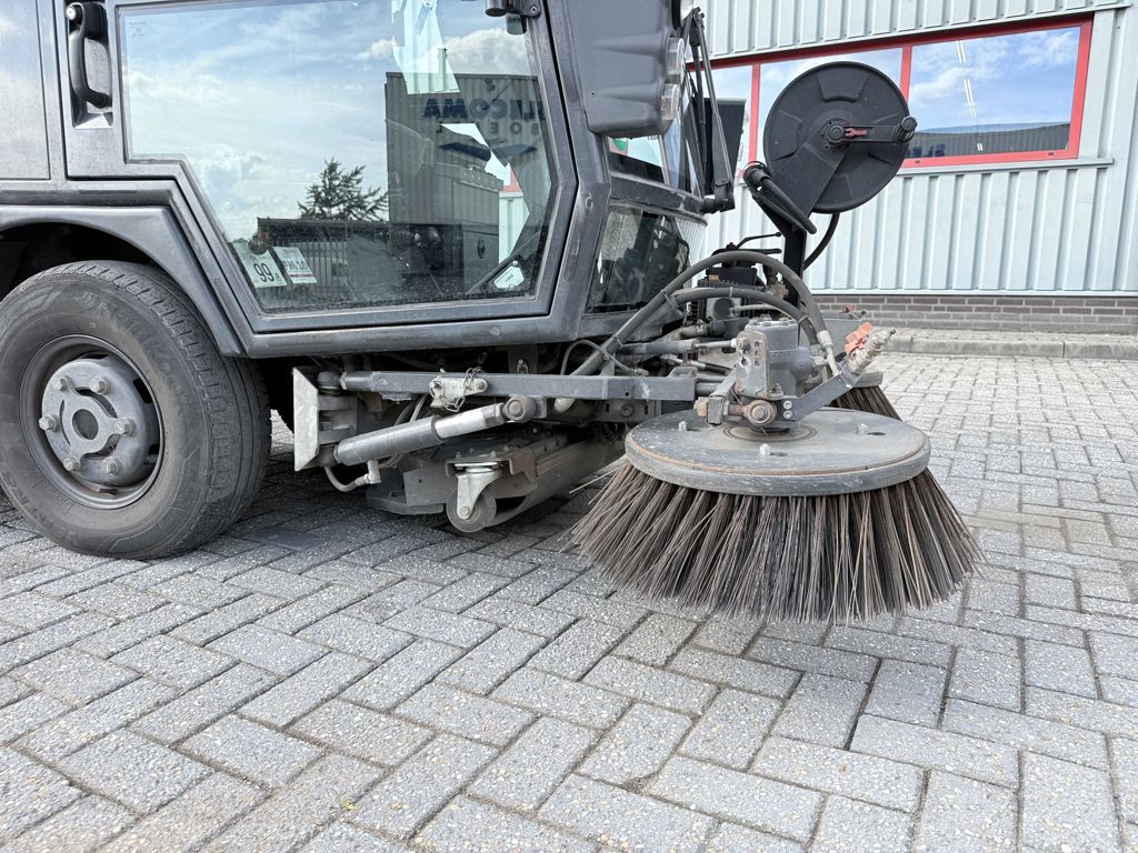 Schmidt Compact 200 Sweeper/Veegmachine