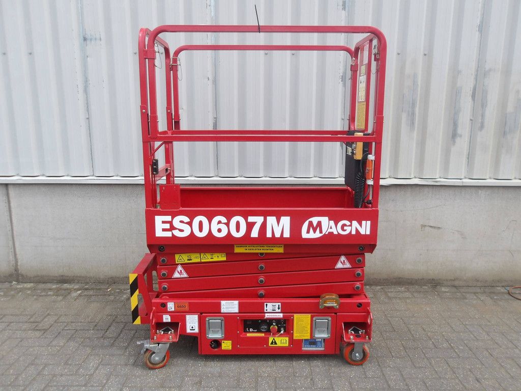 Schaarhoogwerker Magni ES0607M Elektrisch 5.90m 2023 Nieuw