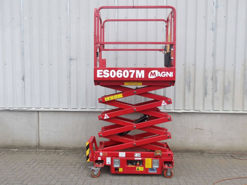 Schaarhoogwerker Magni ES0607M Elektrisch 5.90m 2023 Nieuw