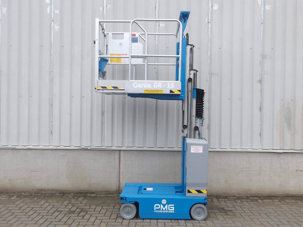 Genie GR-15 Electric Mast Lift 6.50m 2012