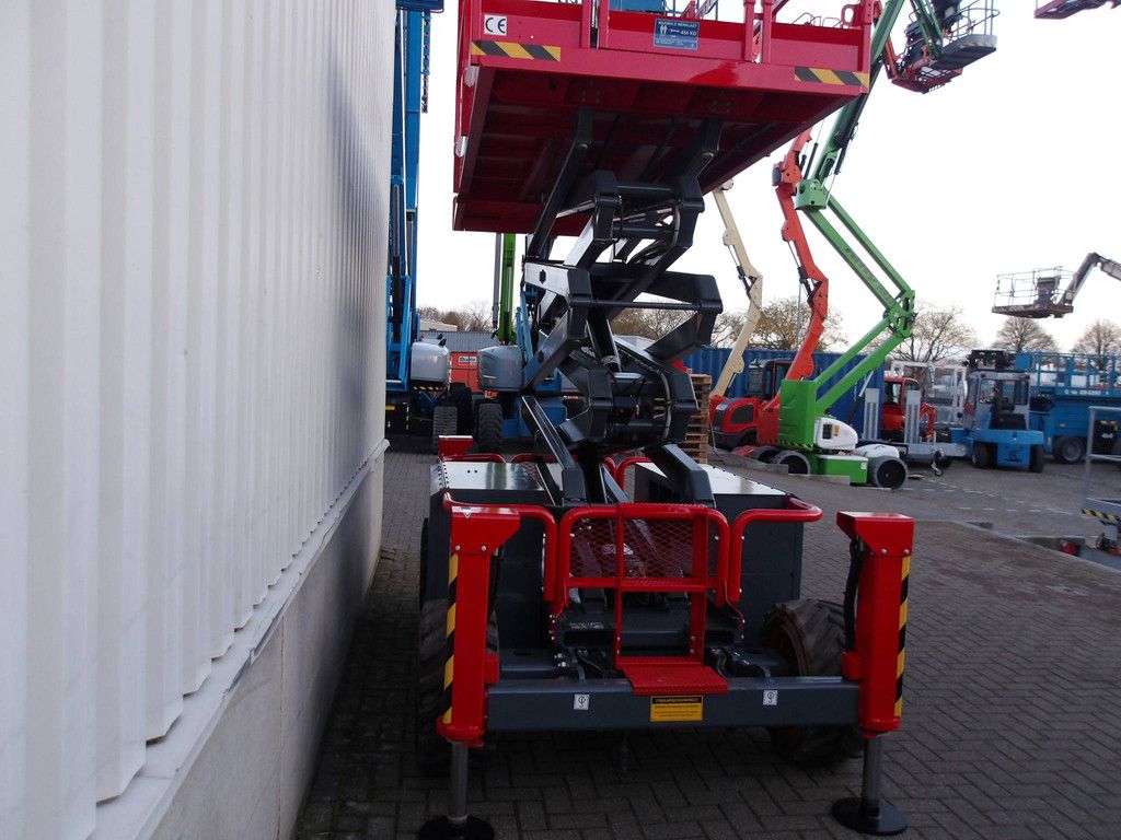 Schaarhoogwerker Skyjack SJ6832RT Diesel 11.75m 2018