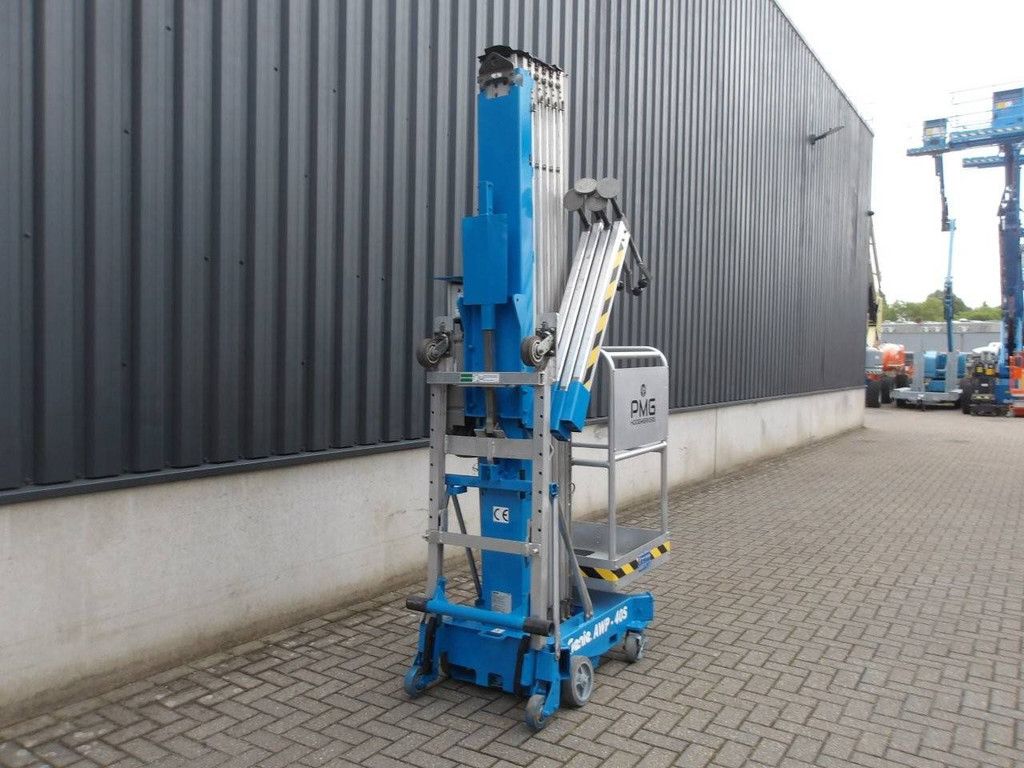 Mastlift Genie AWP-40S Elektrisch 14,30 m 2013