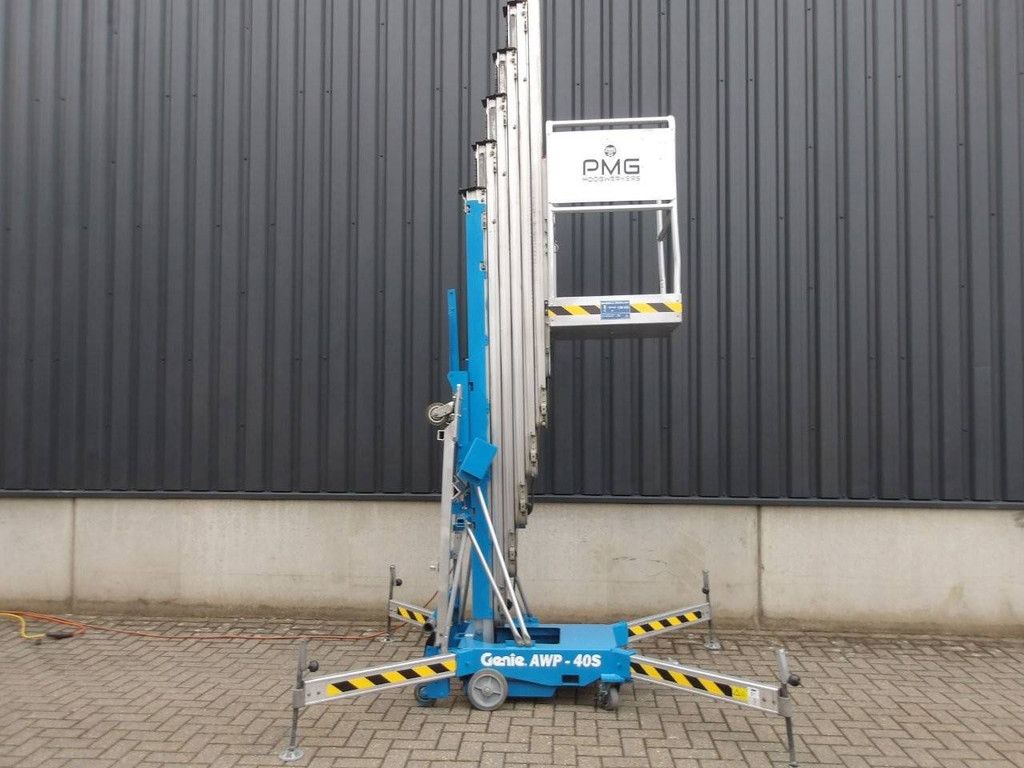Mastlift Genie AWP-40S Elektrisch 14,30 m 2013