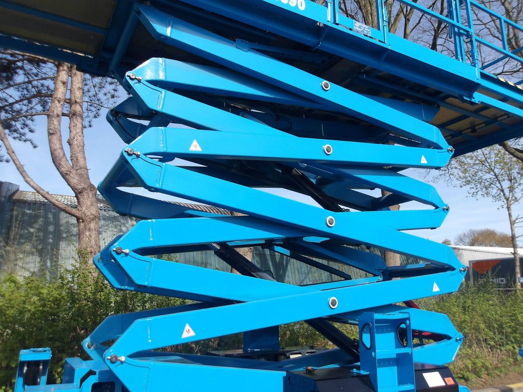 Scherenarbeitsbühne Genie GS-5390RT Diesel 18,15 m 2019
