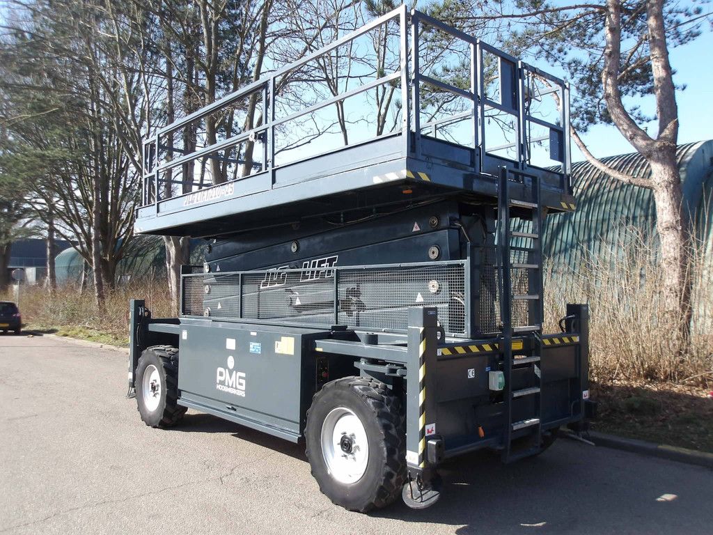 Scherenarbeitsbühne JLG 210-25 23m Diesel 2012