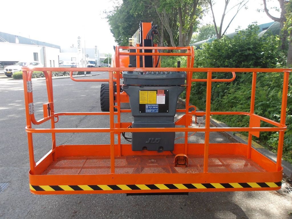 Telescopic boom lift JLG 800AJ 26.38m Diesel 2015