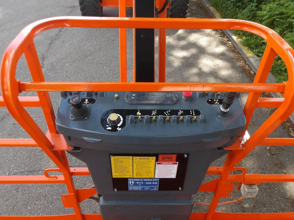 Telescopic boom lift JLG 800AJ 26.38m Diesel 2015