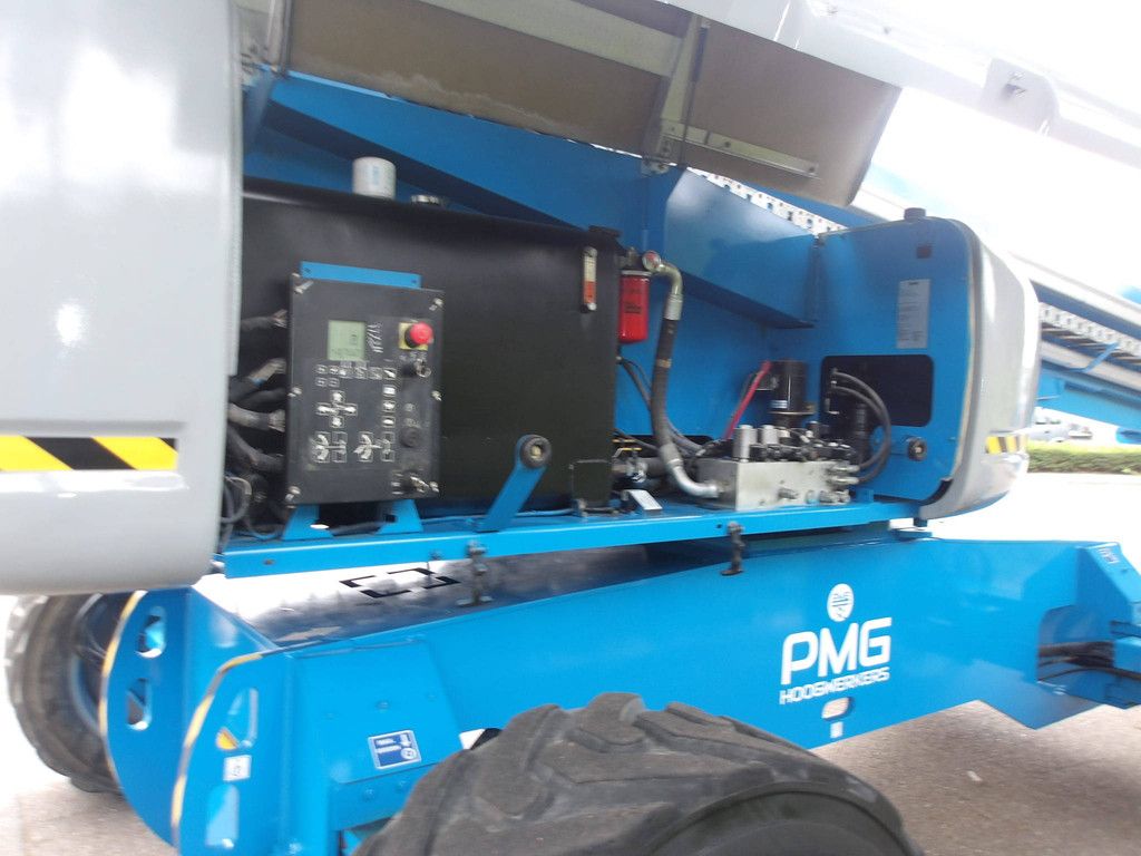 Teleskoparbeitsbühne Genie S-125 40,10 m Diesel 2013