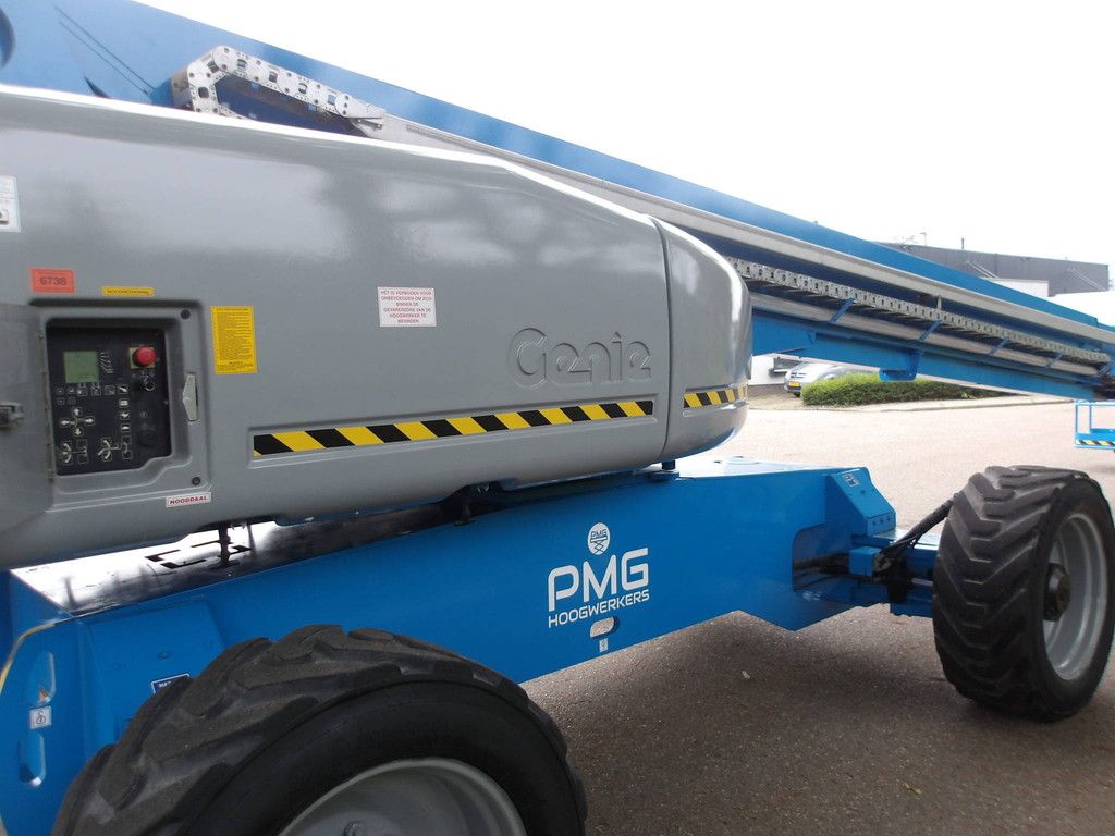 Teleskoparbeitsbühne Genie S-125 40,10 m Diesel 2013
