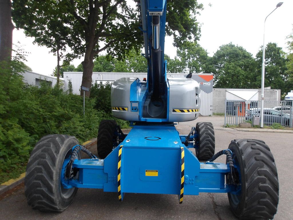 Teleskoparbeitsbühne Genie S-125 40,10 m Diesel 2013