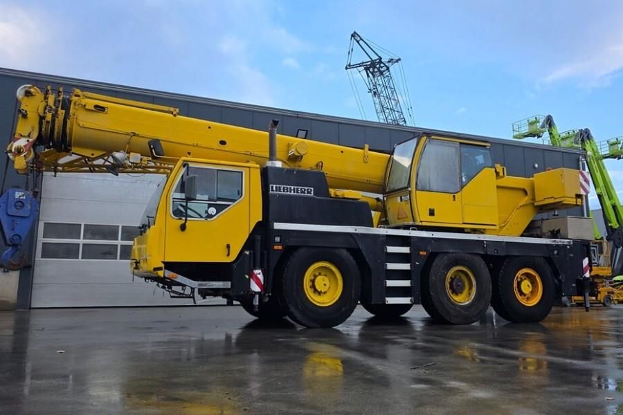 Liebherr LTM1045-1 As-Is, Non working, 6x6x6 Drive, 45t Cap