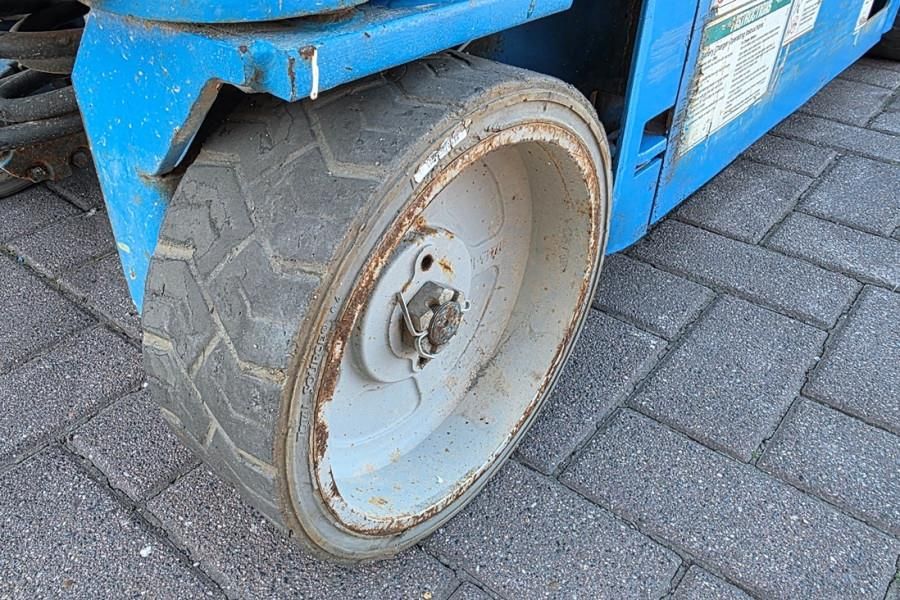 Genie GS1932 Electric, Working Height 7.8 m, 227kg Capac