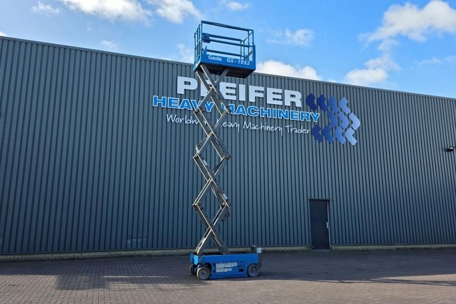 Genie GS1932 Electric, Working Height 7.8 m, 227kg Capac