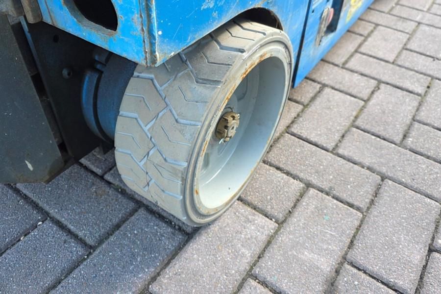 Genie GS1932 Electric, Working Height 7.8 m, 227kg Capac