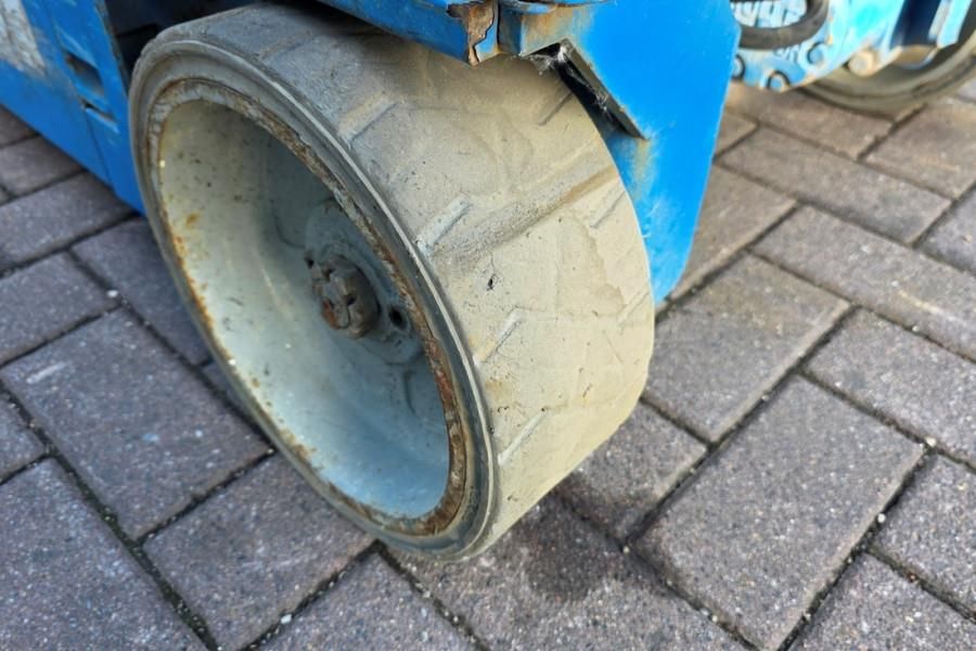 Genie GS1932 Electric, Working Height 7.8 m, 227kg Capac