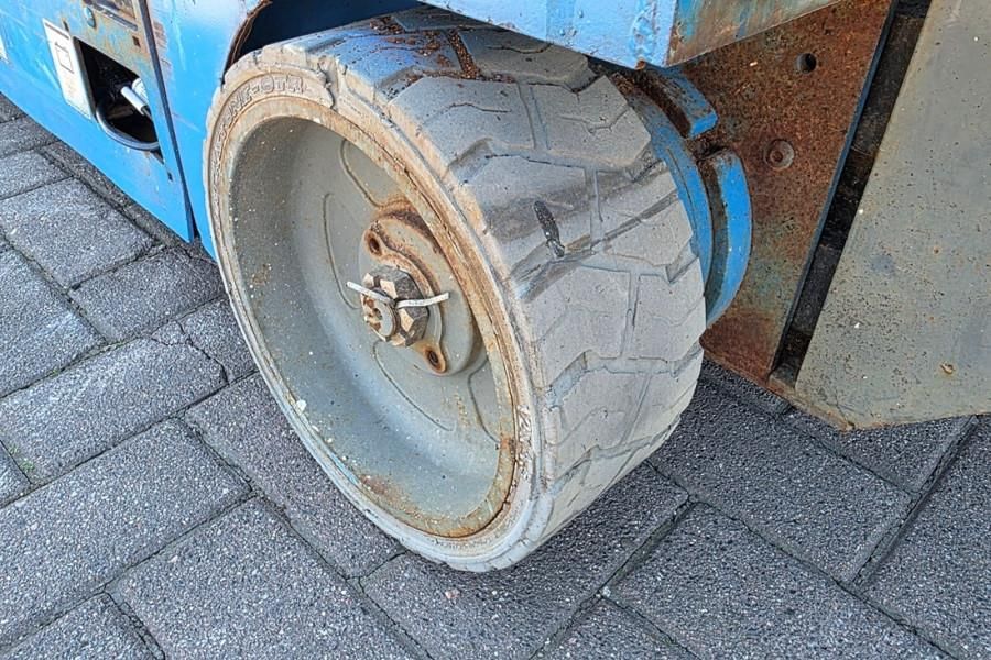 Genie GS1932 Electric, Working Height 7.8 m, 227kg Capac