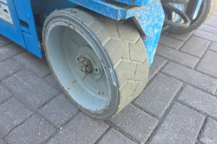 Genie GS1932 Electric, Working Height 7.8 m, 227kg Capac