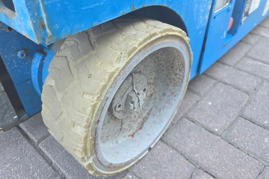 Genie GS1932 Electric, Working Height 7.8 m, 227kg Capac