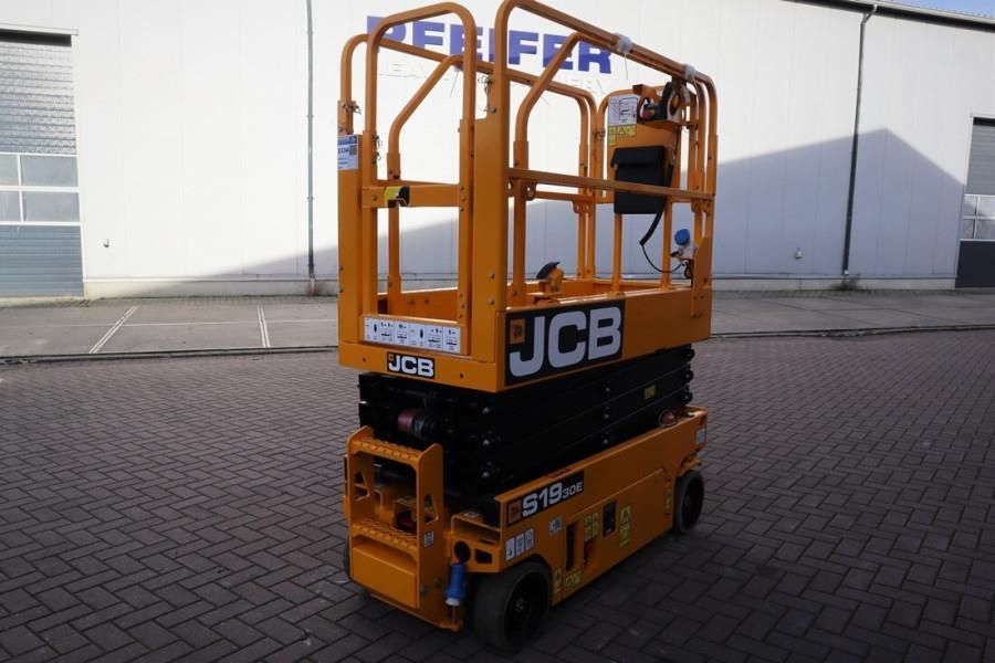 JCB S1930E Valid inspection, 8m Working Height, 230kg