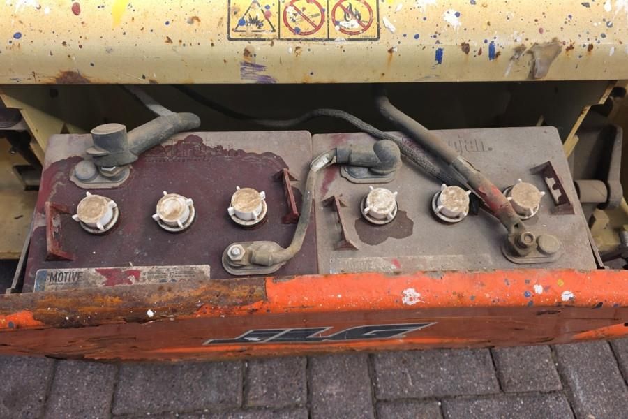 JLG 3246ES Electric, 11.7m Working Height, 320kg Capac