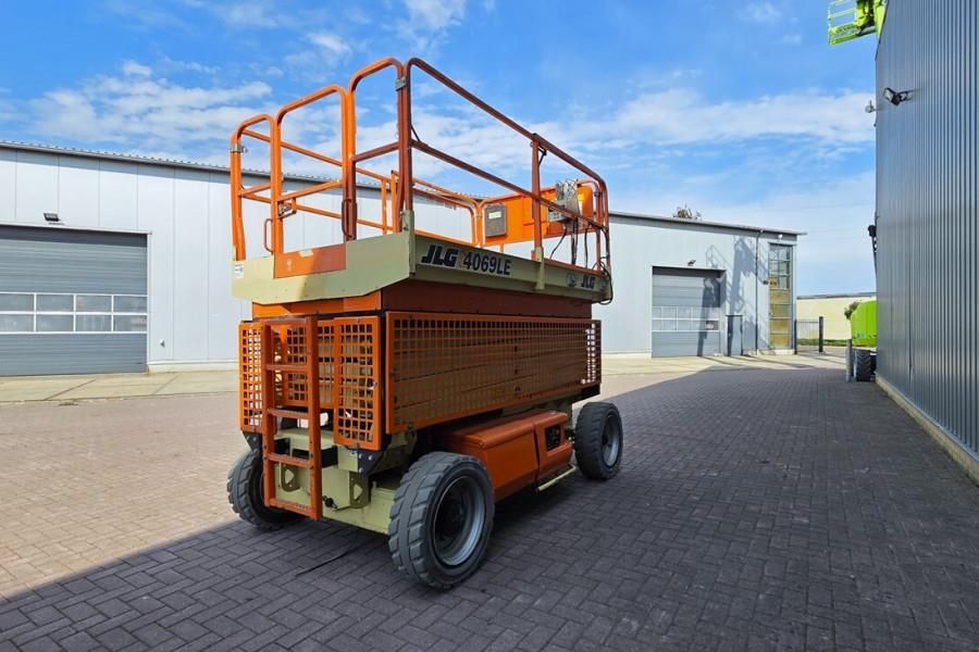 JLG 4069LE Electric, 14.2m Working Height, 360kg Capac