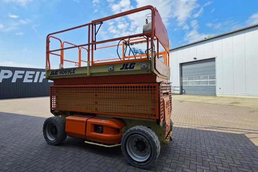 JLG 4069LE Electric, 14.2m Working Height, 360kg Capac