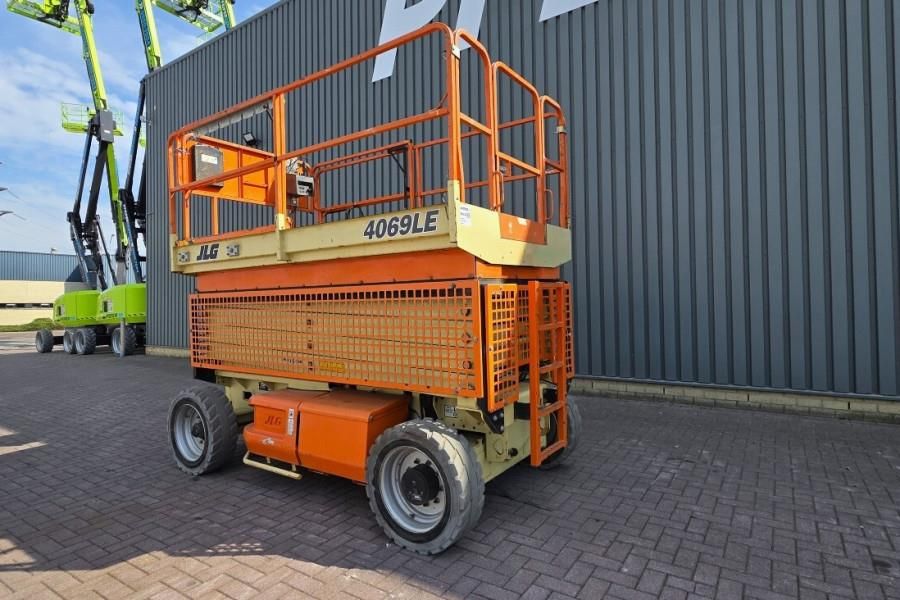 JLG 4069LE Electric, 14.2m Working Height, 360kg Capac