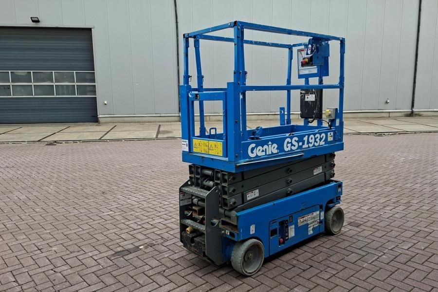 Genie GS1932 Electric, Batteries 10-2025, Working Height