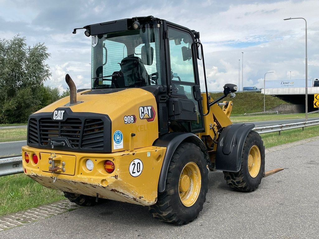 Caterpillar 908