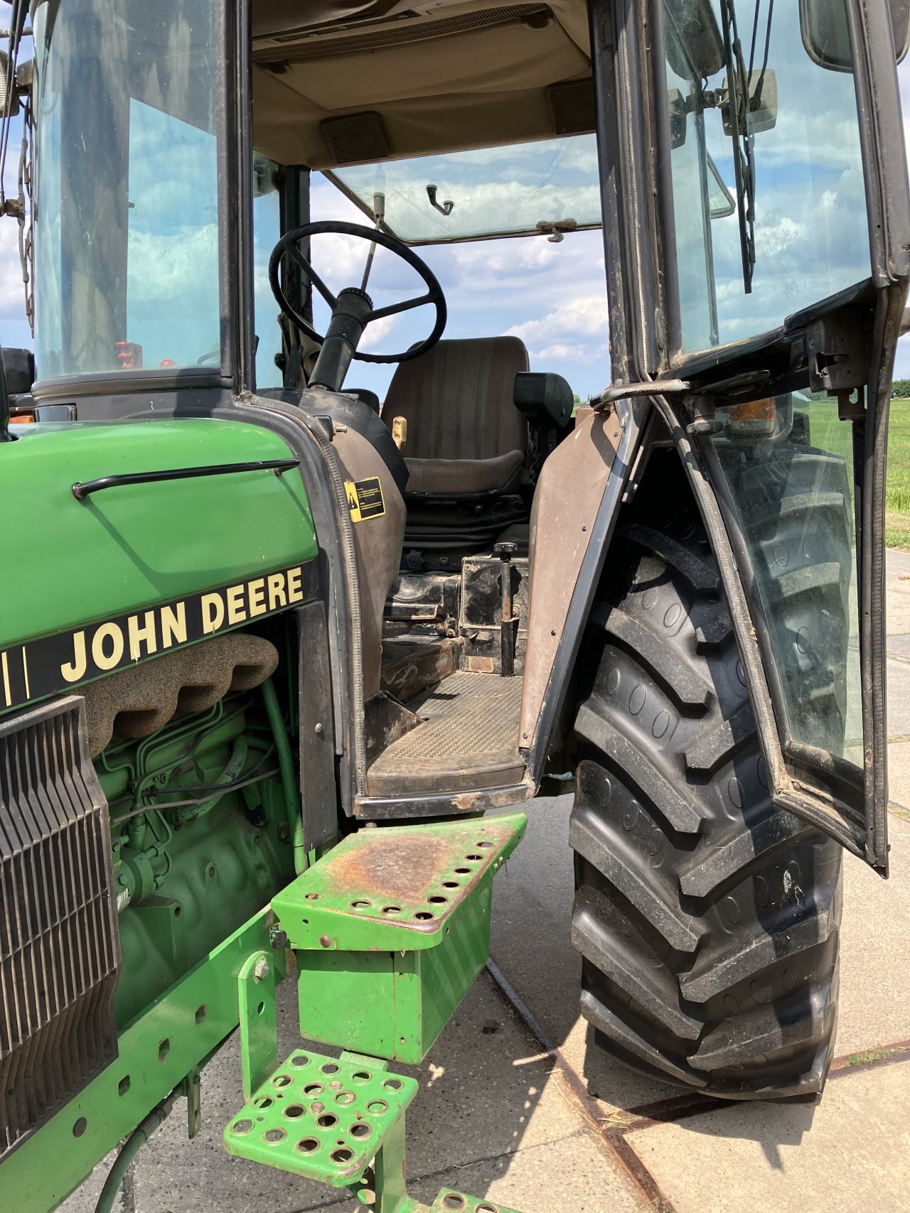 John deere 2250
