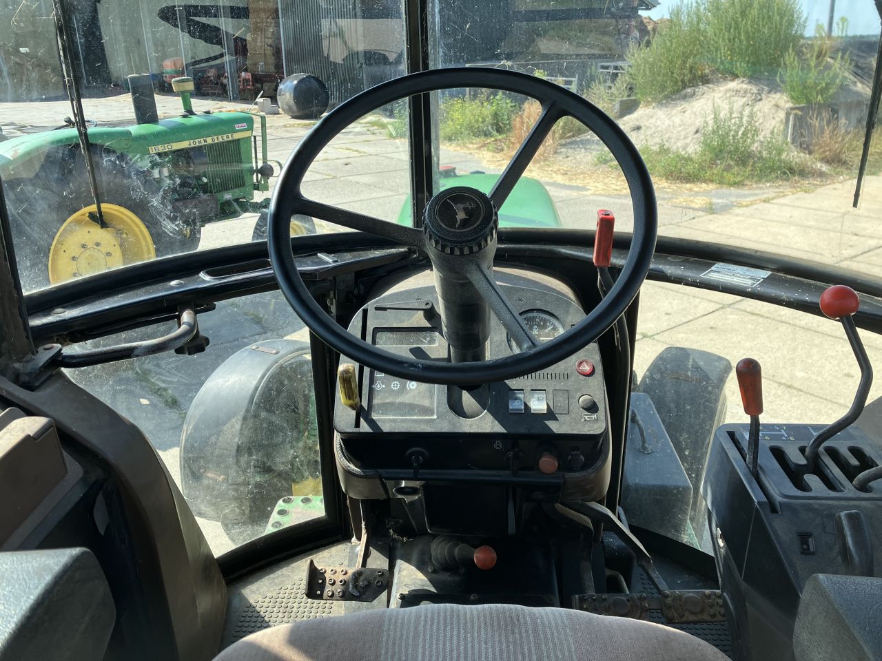 John deere 2250
