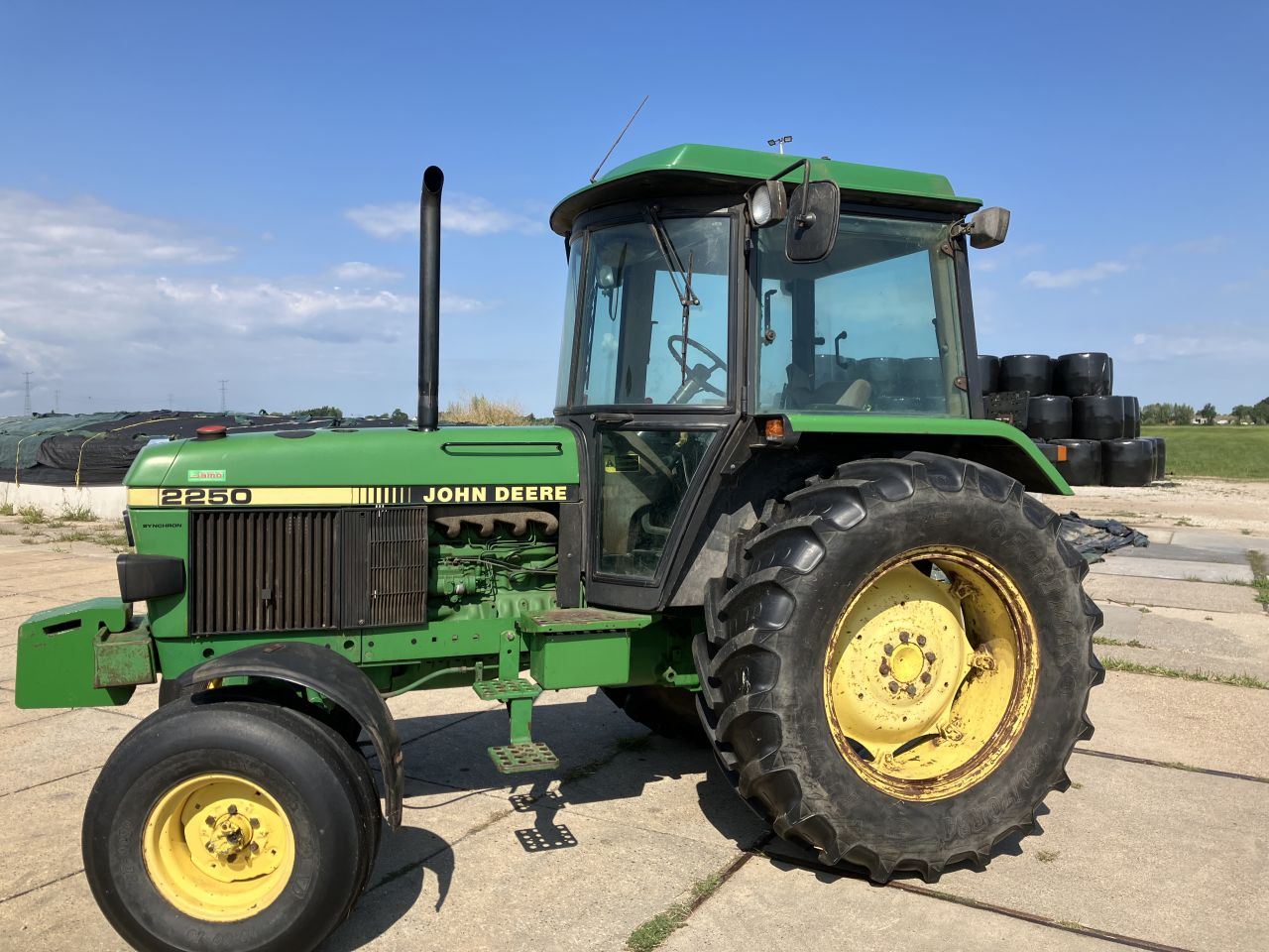 John deere 2250
