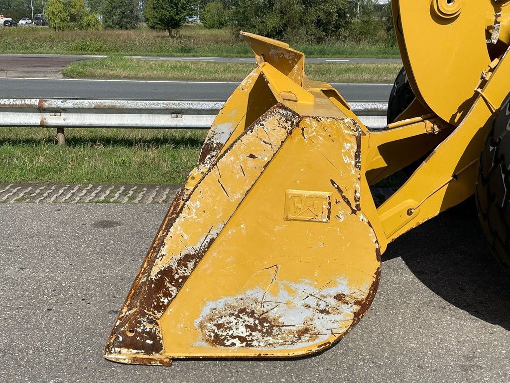 Caterpillar 926M